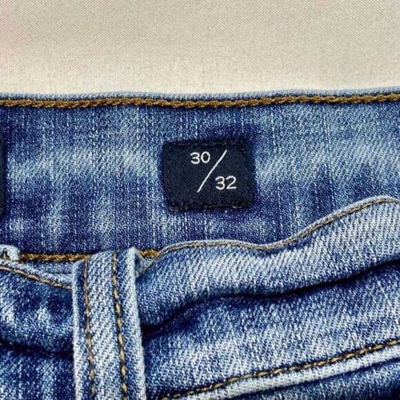 Lucky Brand Jeans 110 Slim Men's 30x32 Blue Light Wash Distressed Stretch Denim - Picture 13 of 16